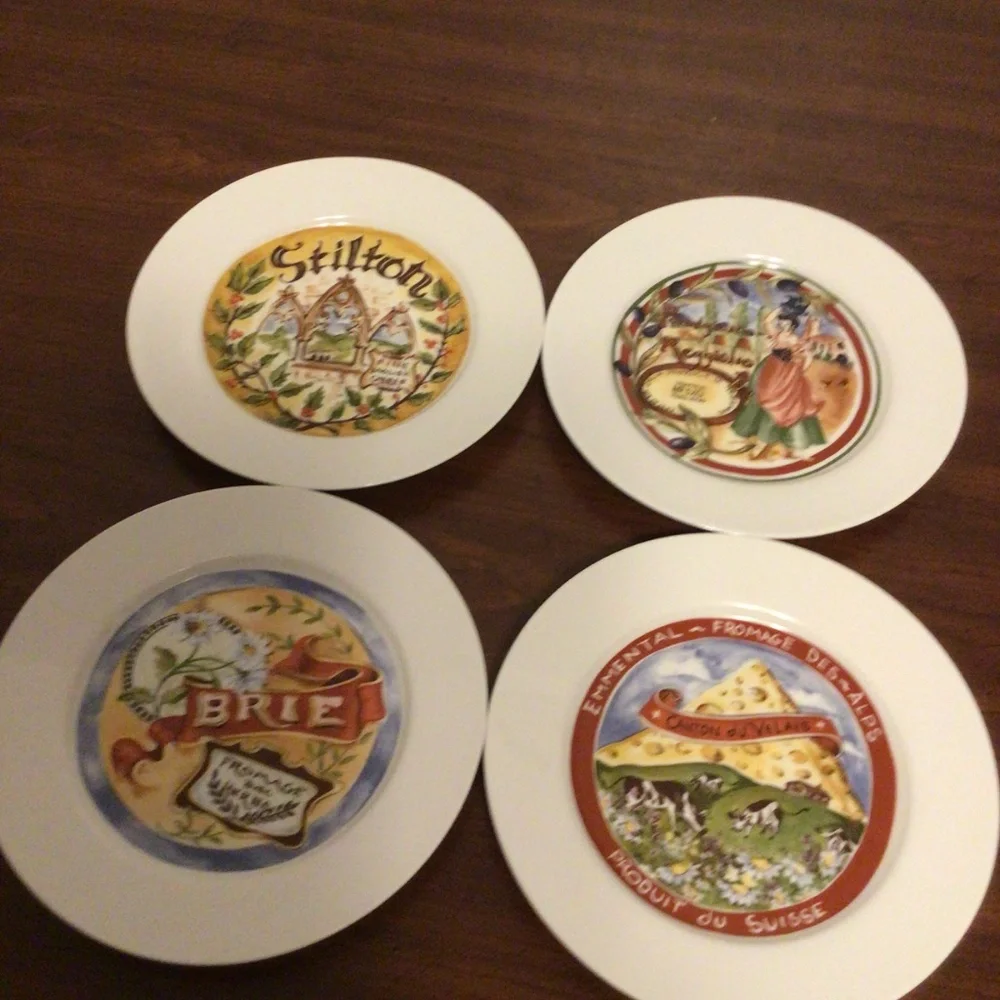 RESTORATION HARDWARE SET OF 4 CHEESE SIDE PLATES STILL IN THE BOX